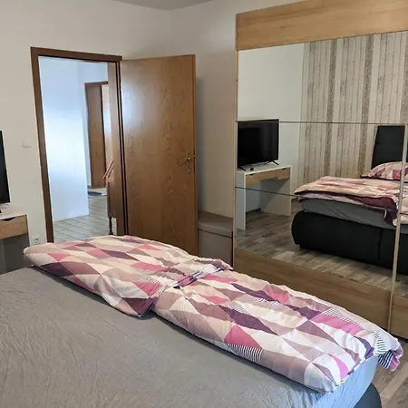 Neu! Wiesenallee Eg Appartement *